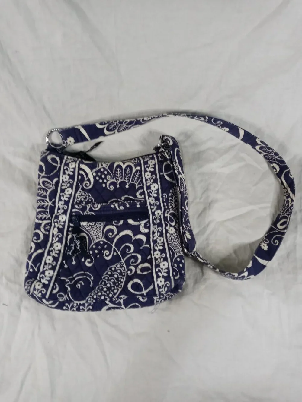 Vera Bradley Quilted Twirly Birds Navy Pattern Paisley Hipster Crossbody Purse